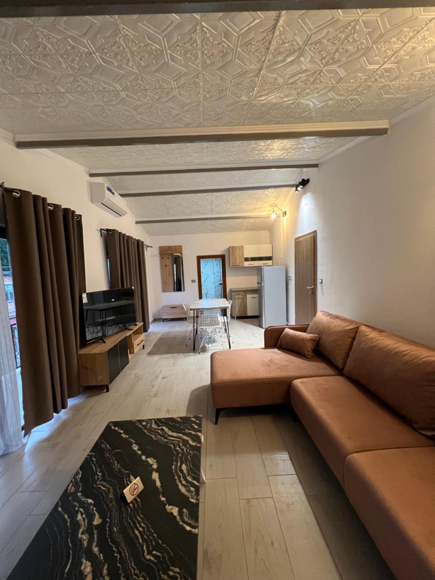 Sajmir Suites Përmet Exteriör bild